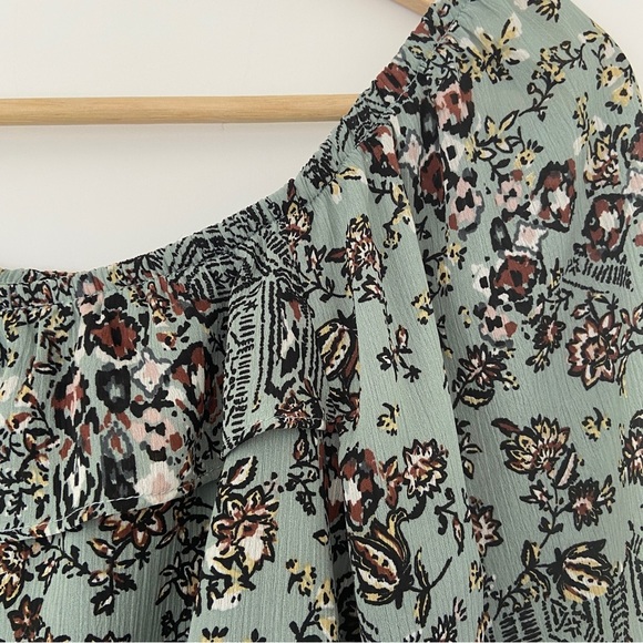 MAURICES SAGE GREEN/RUST/YELLOW POET BLOUSE WITH RUFFLE NECK, BISHOP SLEEVES, XS - Picture 3 of 11